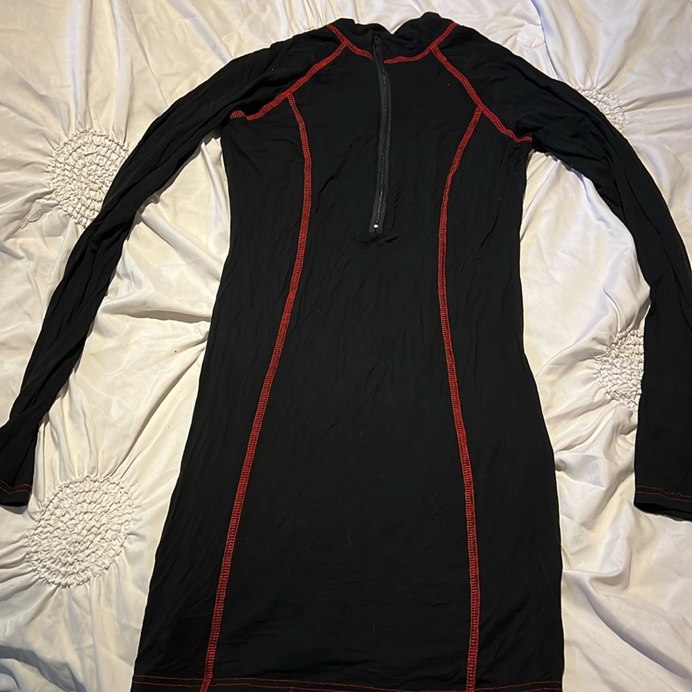 Red and black long sleeve mini dress. Cotton and form fitting. Size L Amazon.